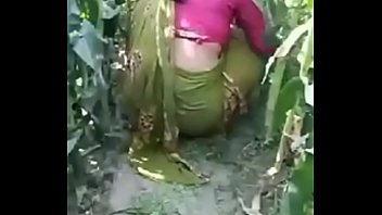 pissing outdoor women Cant be martin xxx tubes